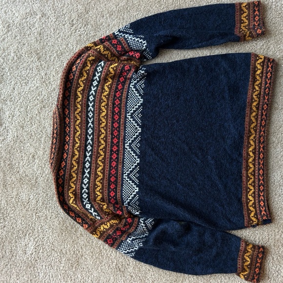 Colorful Patterned Sweater - Picture 2 of 3